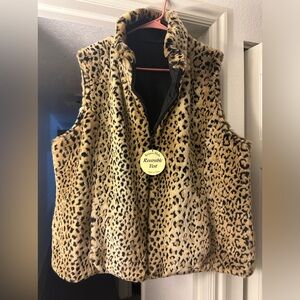 Kristen Blake Cheetah Print Reversible to Black XL Furry Vest